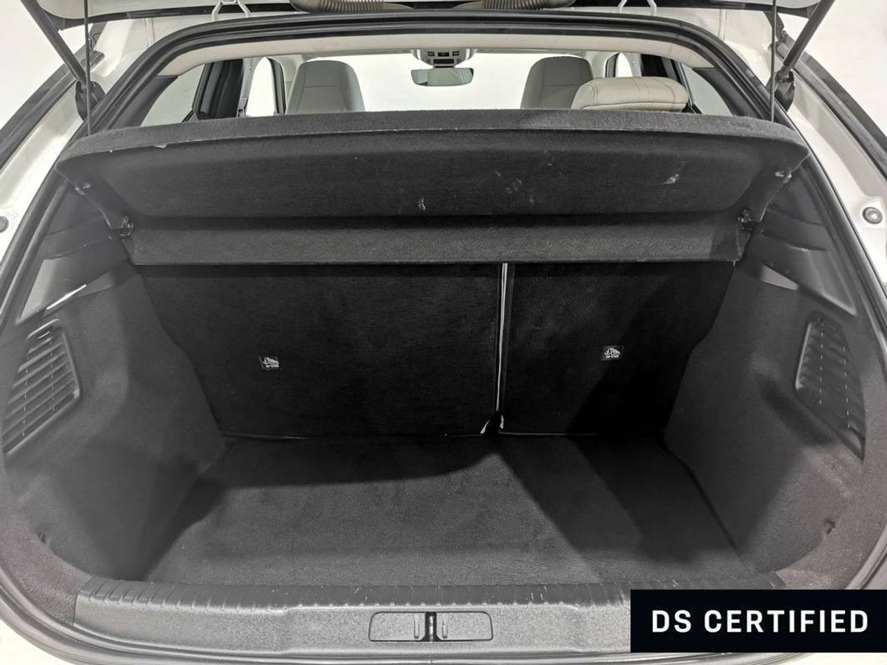 Foto DS Automobiles DS 3 9