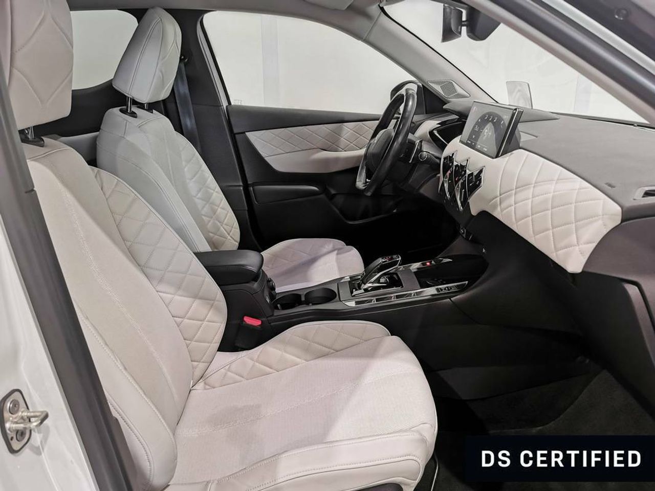Foto DS Automobiles DS 3 18