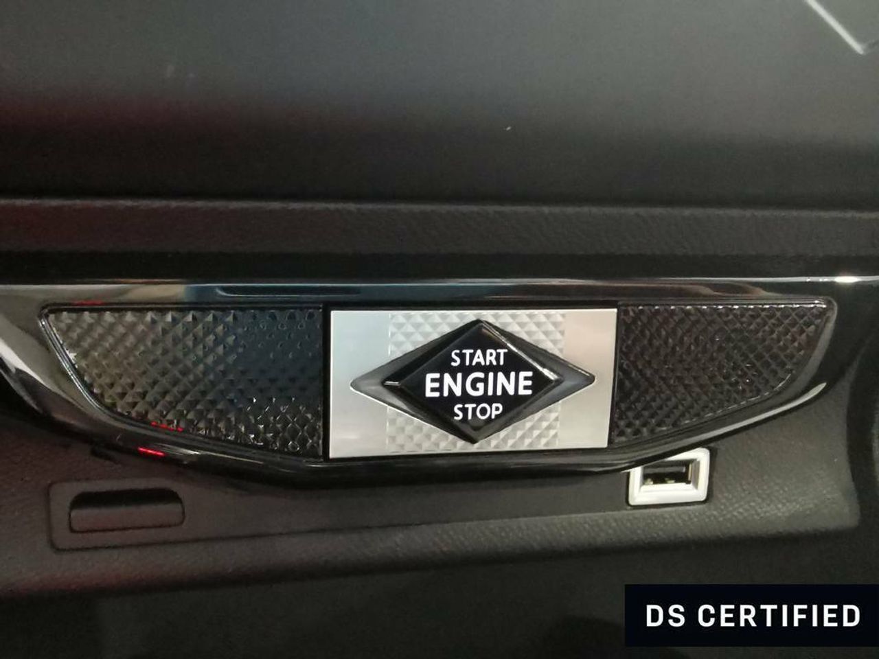 Foto DS Automobiles DS 3 28