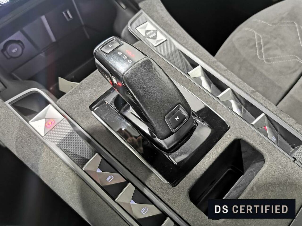 Foto DS Automobiles DS 7 13