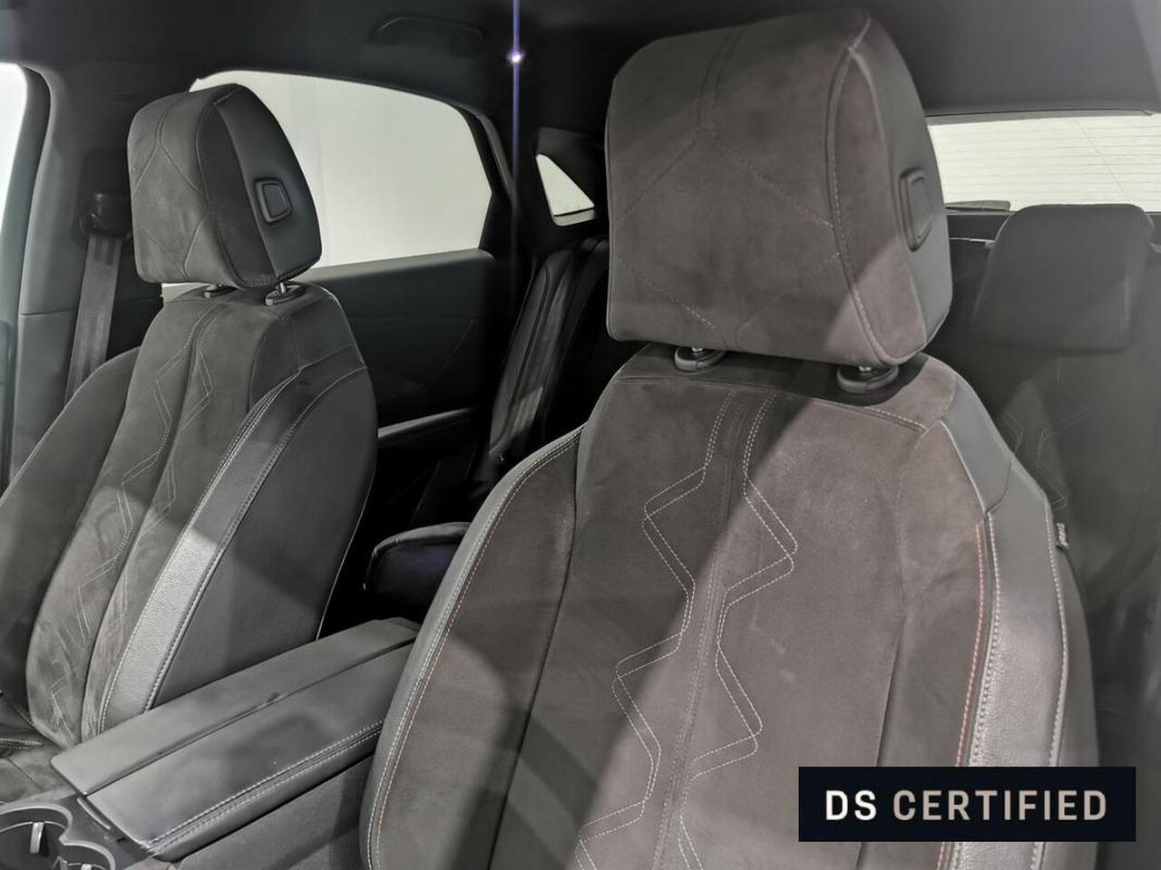 Foto DS Automobiles DS 7 23