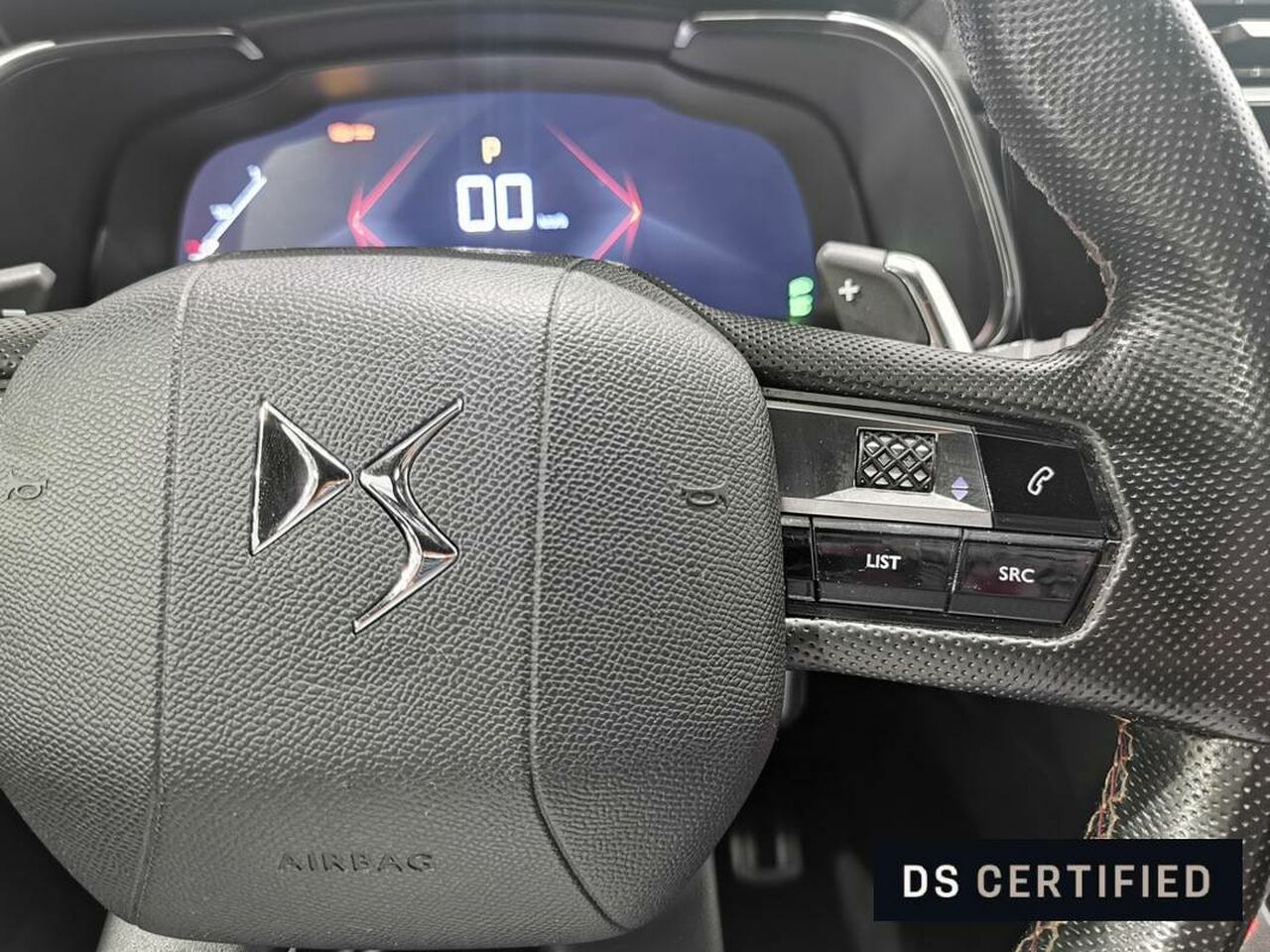 Foto DS Automobiles DS 7 30