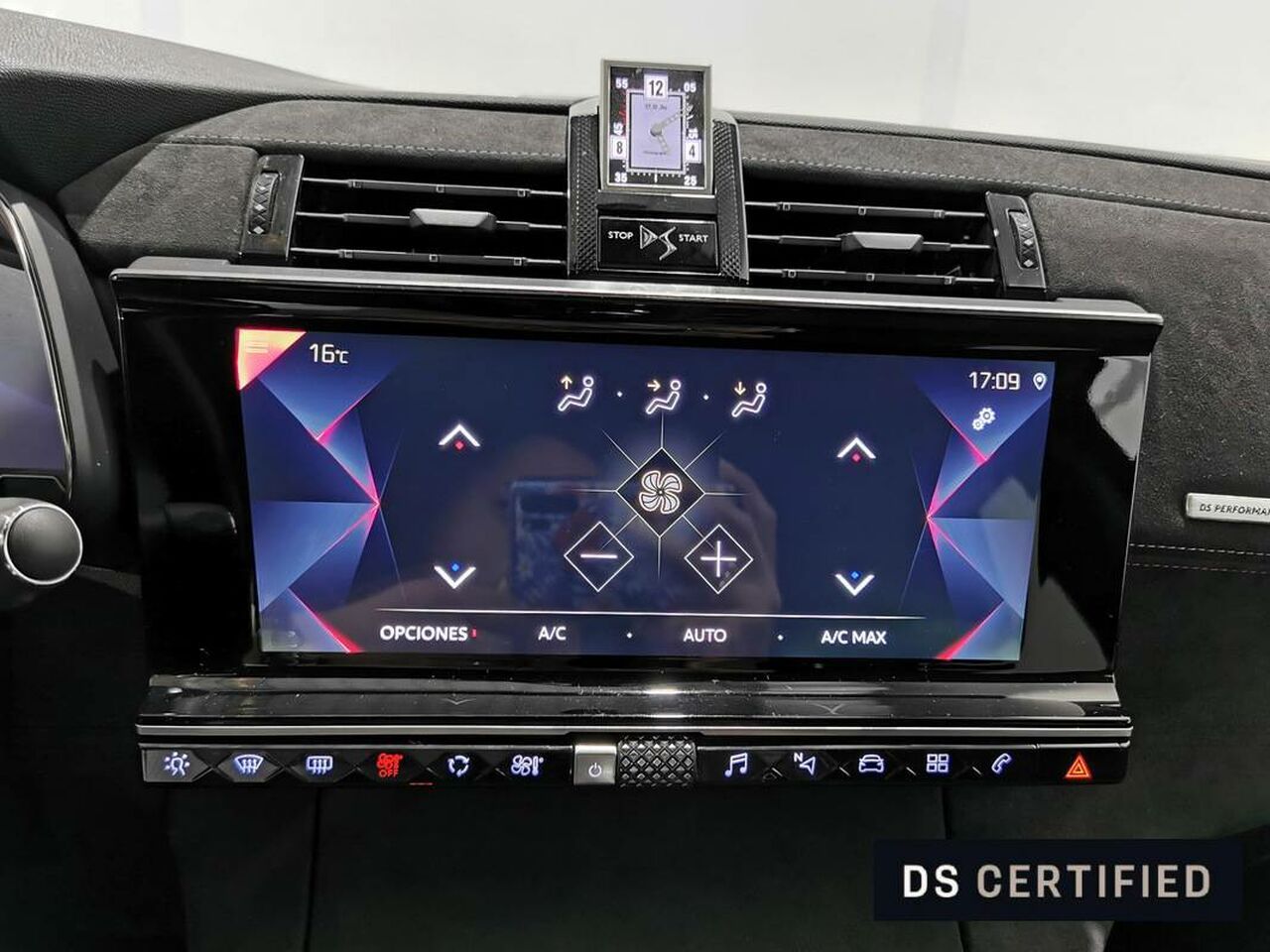 Foto DS Automobiles DS 7 33