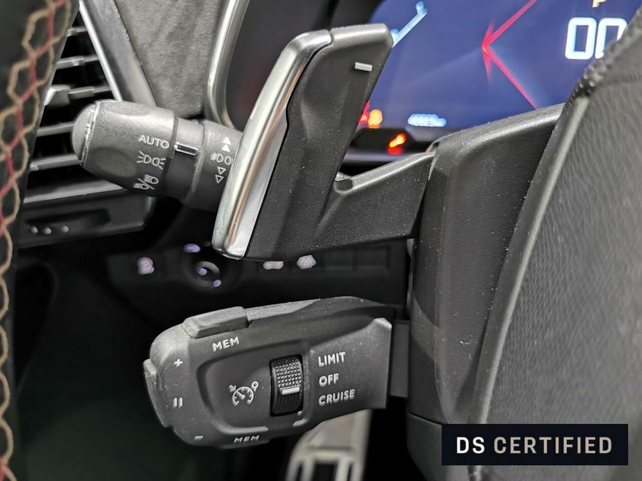 Foto DS Automobiles DS 7 36