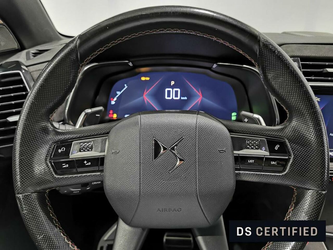 Foto DS Automobiles DS 7 37