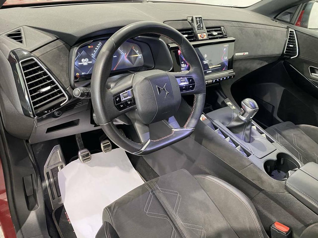 Foto DS Automobiles DS 7 15