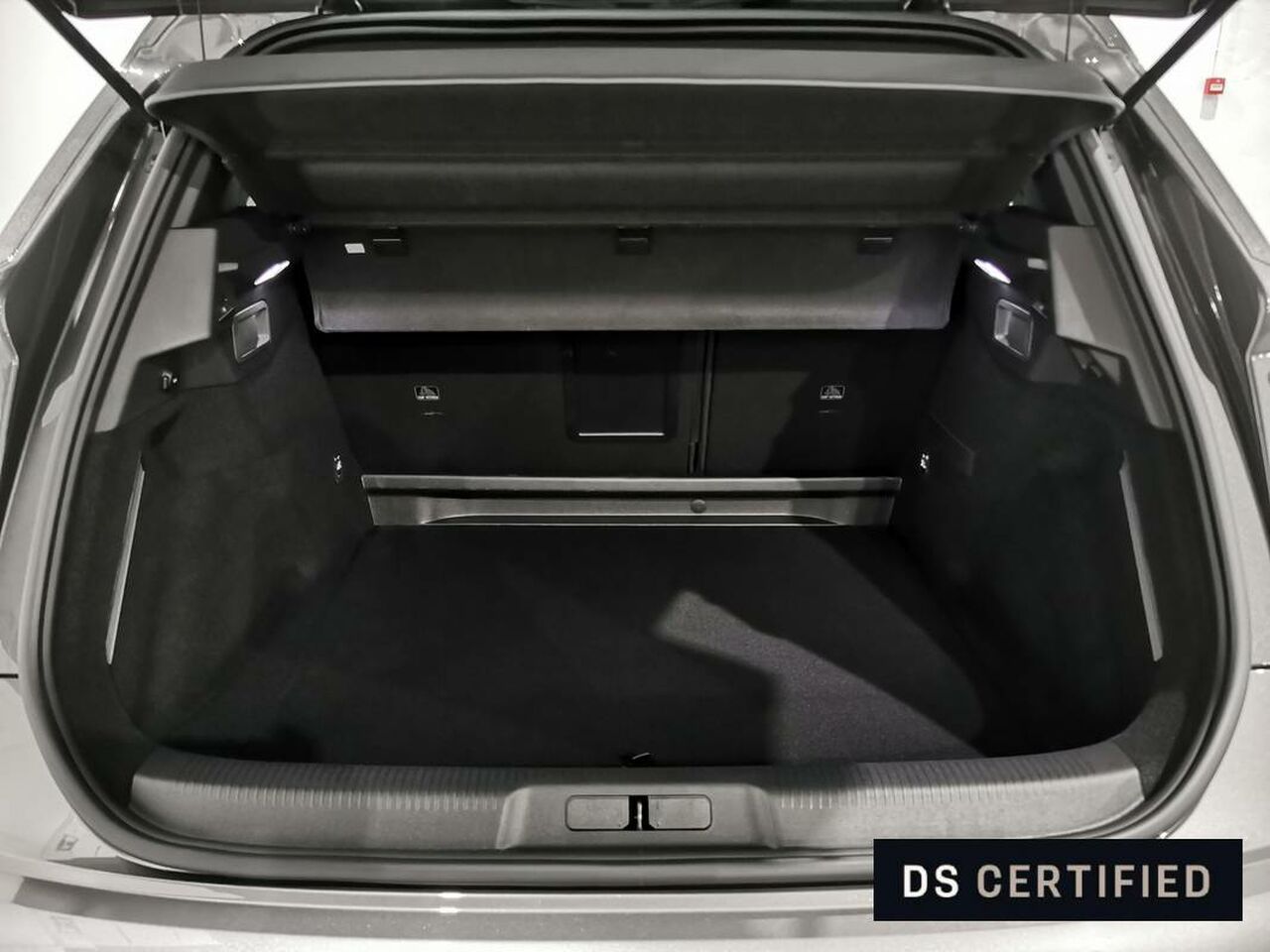 Foto DS Automobiles DS 7 6