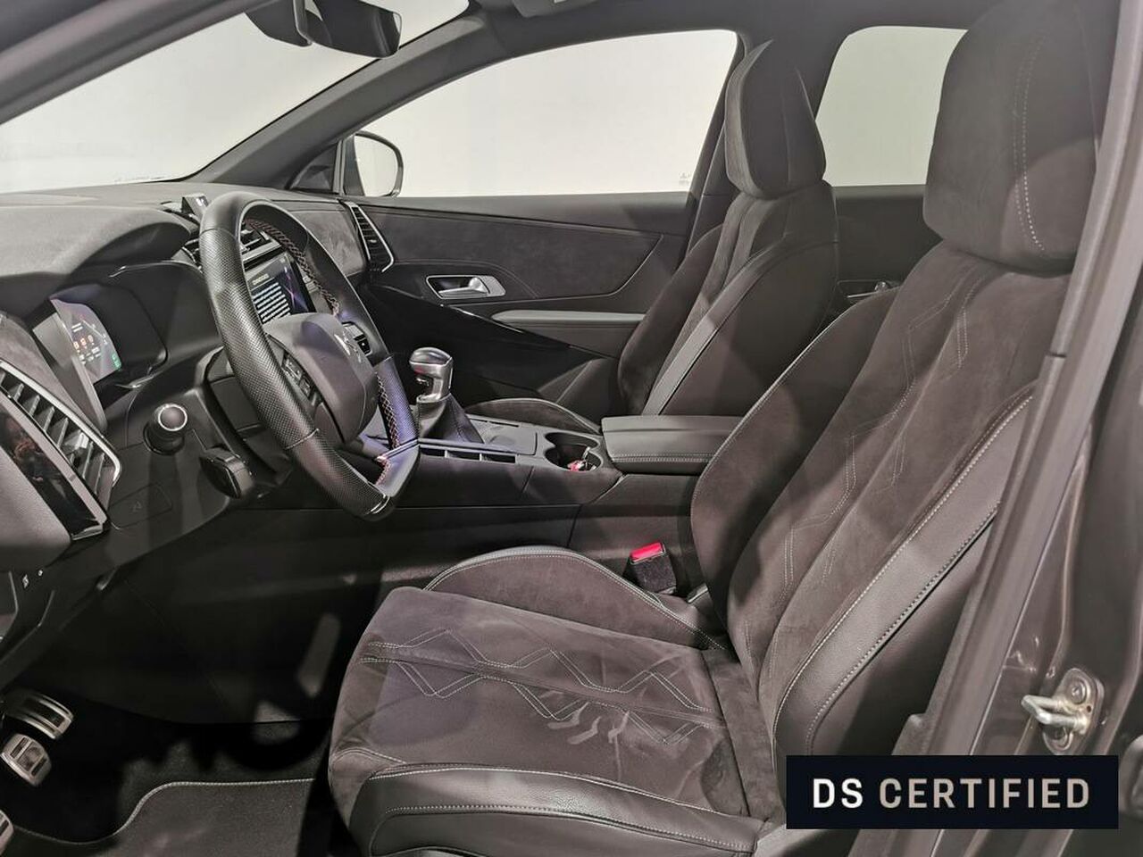 Foto DS Automobiles DS 7 9