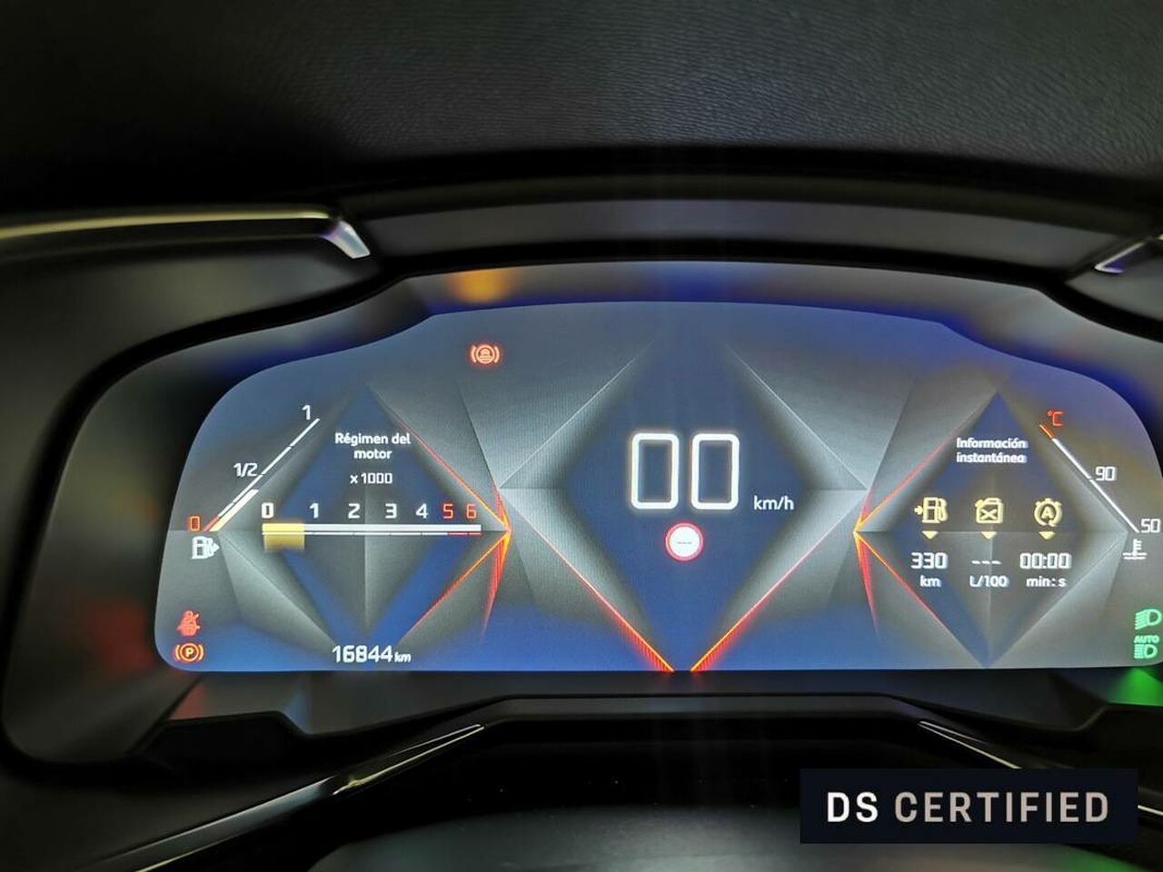 Foto DS Automobiles DS 7 17
