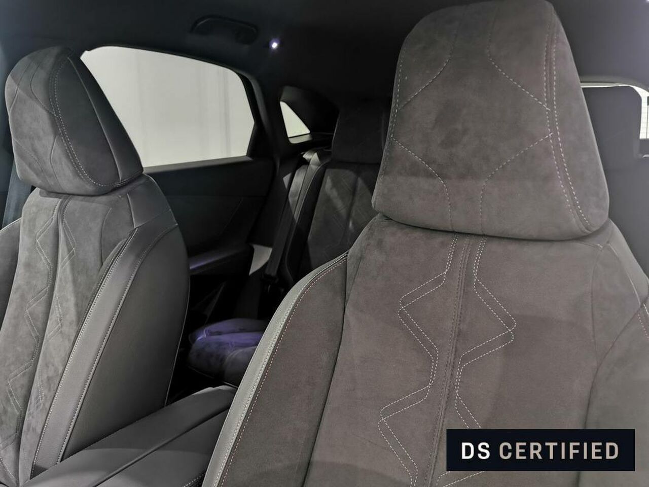 Foto DS Automobiles DS 7 25