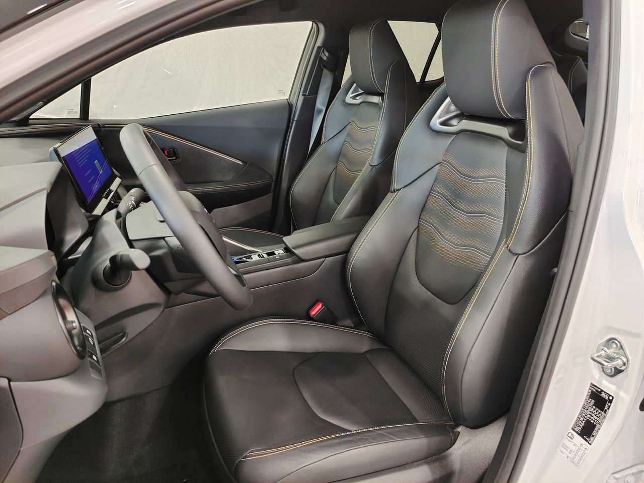 Foto Toyota C-HR 12