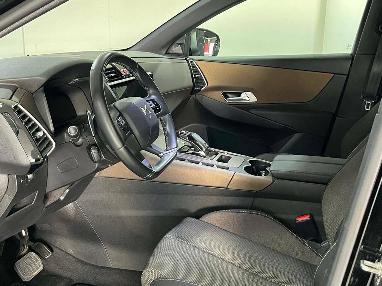 Foto DS Automobiles DS 7 12