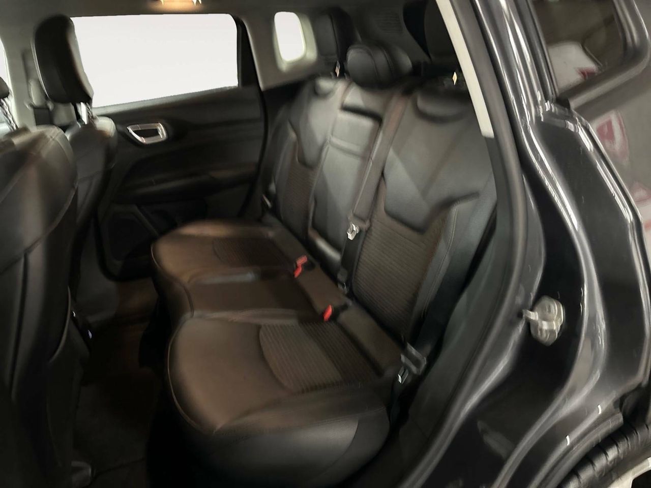 Foto Jeep Compass 11