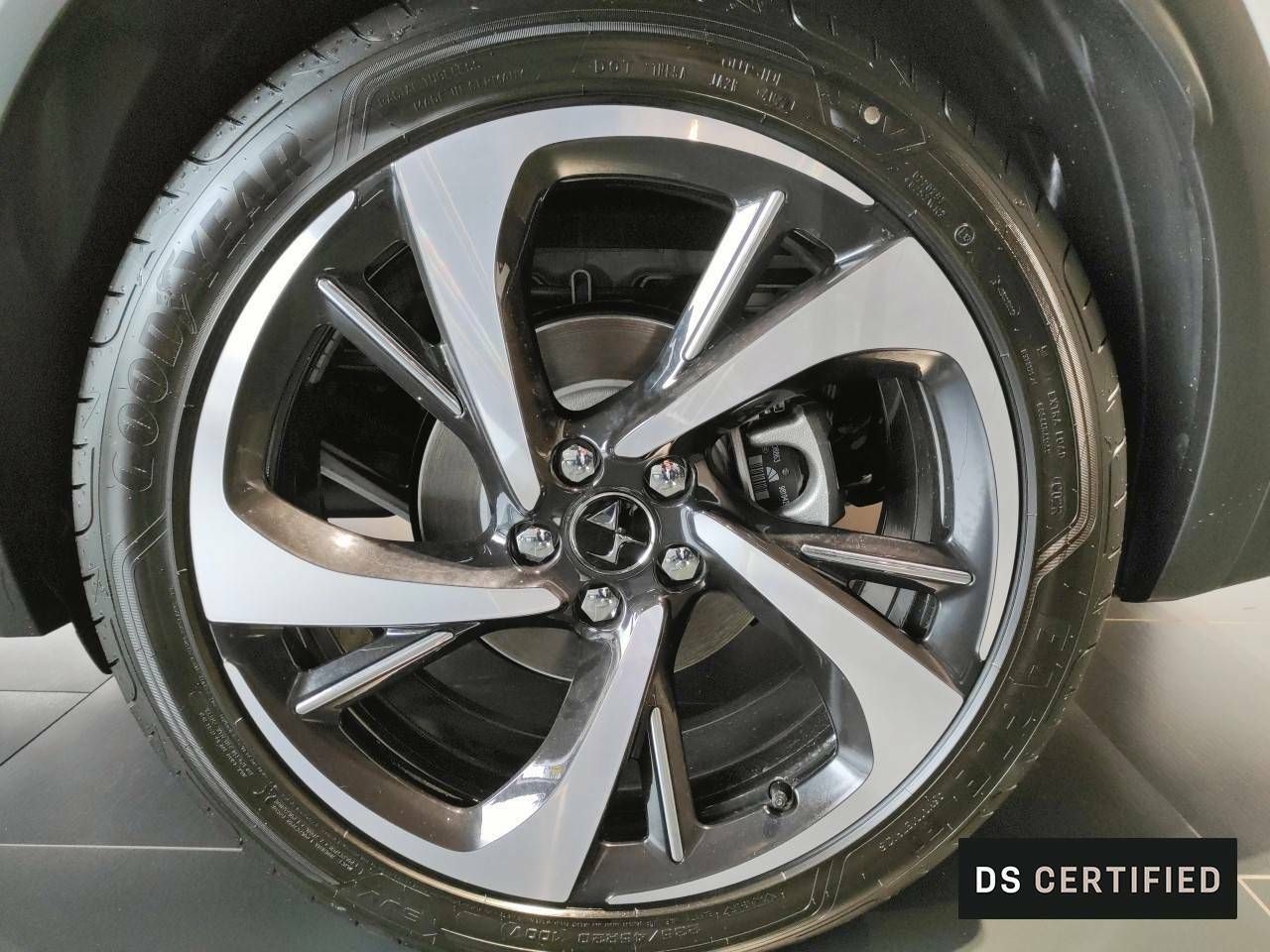 Foto DS Automobiles DS 7 11
