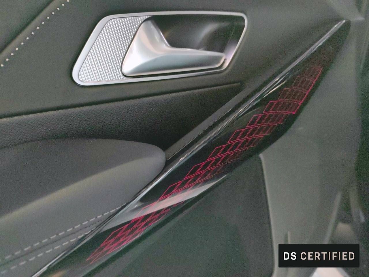 Foto DS Automobiles DS 7 15