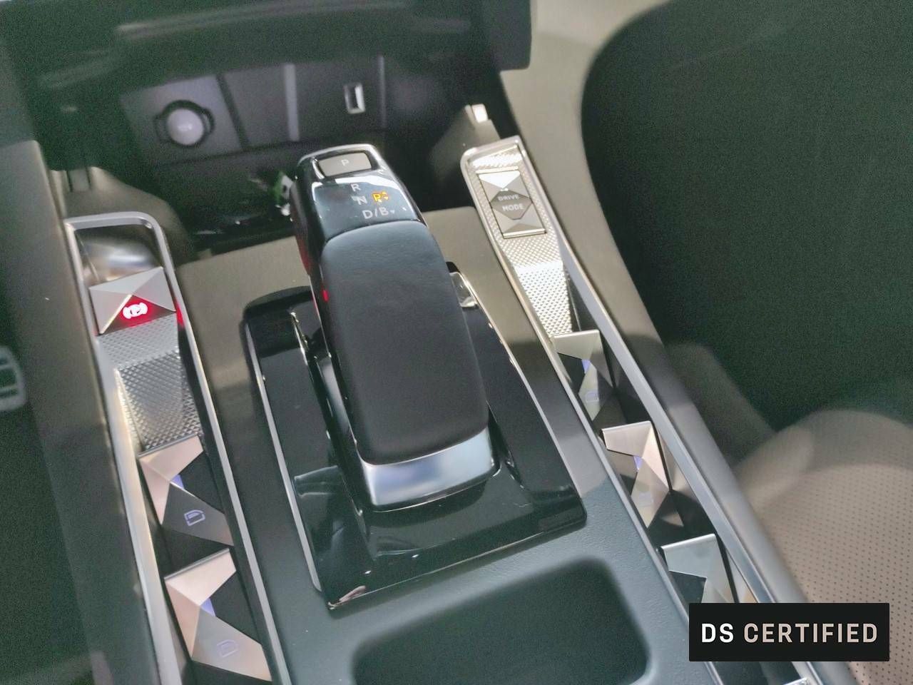 Foto DS Automobiles DS 7 17