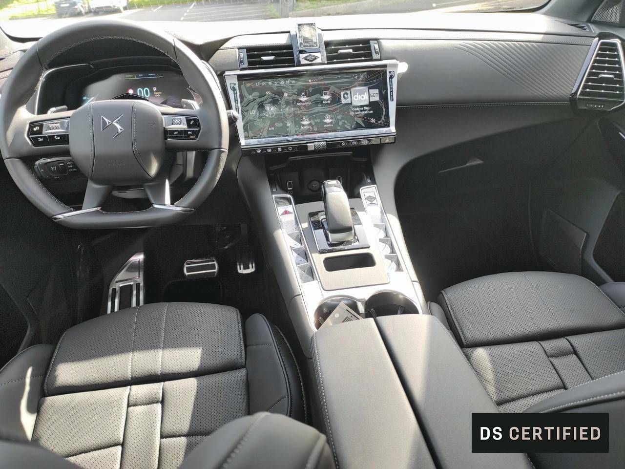 Foto DS Automobiles DS 7 8