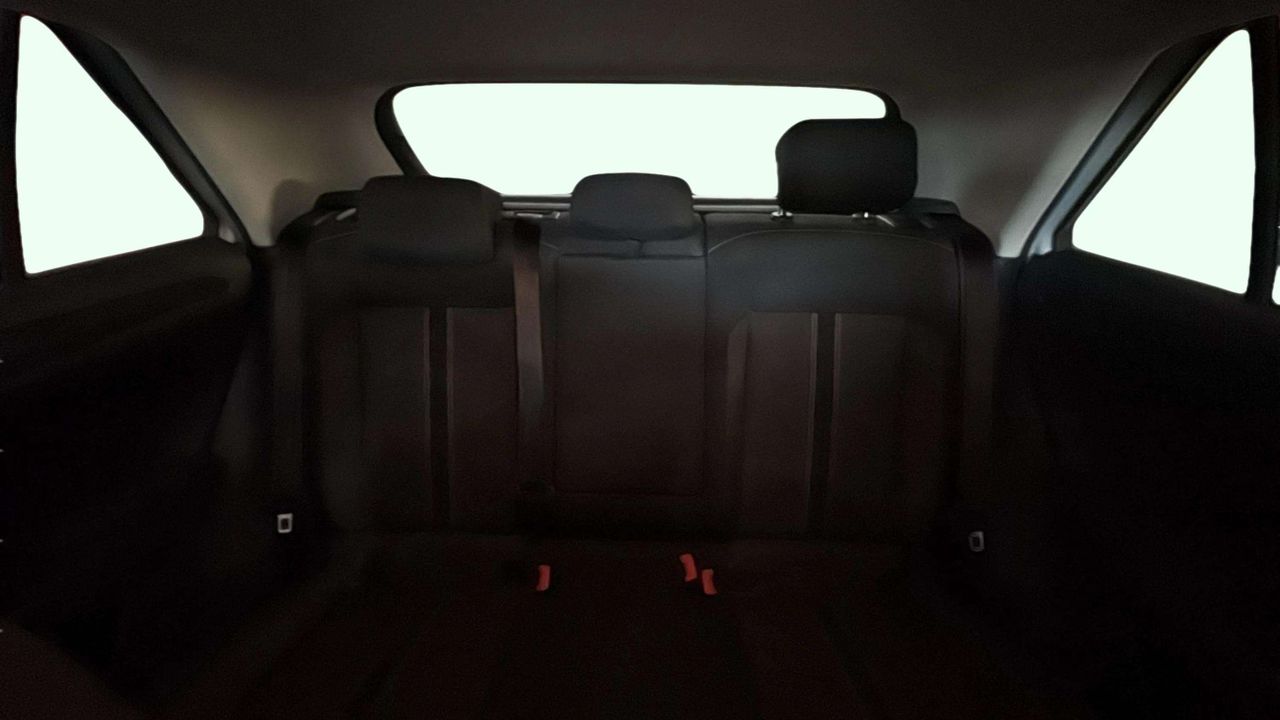 Foto Volkswagen T-Roc 8