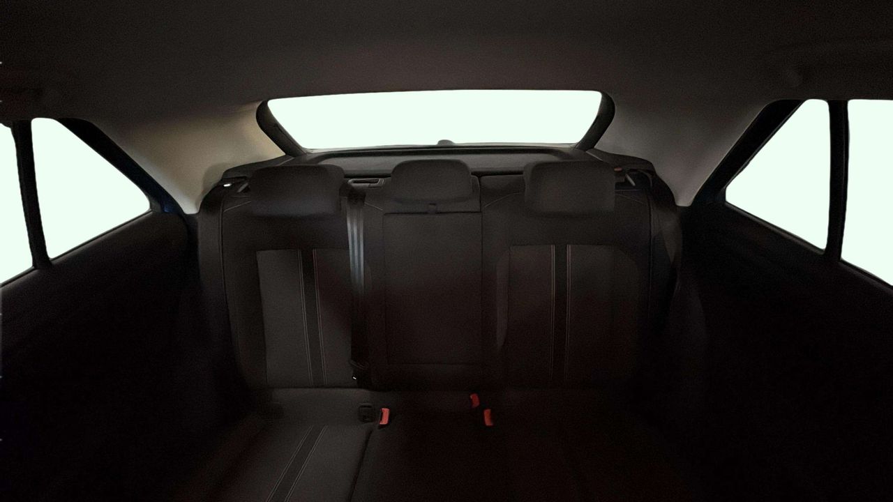 Foto Volkswagen T-Roc 8