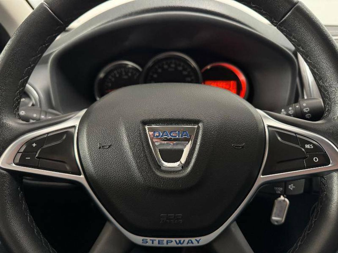Foto Dacia Sandero 18