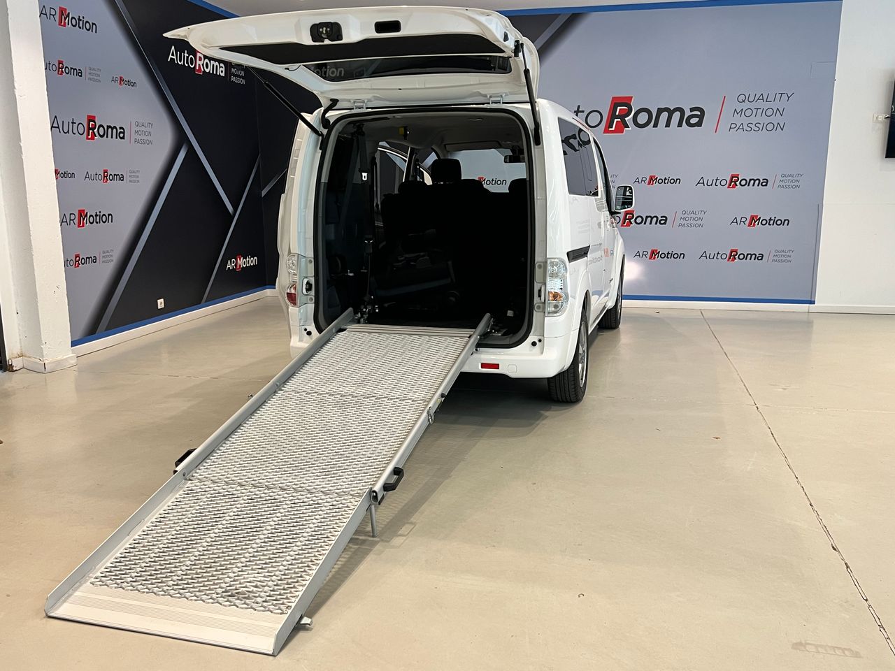Foto Nissan e-NV200 17