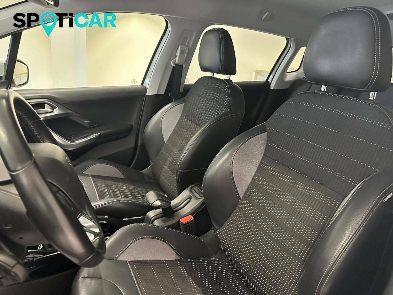 Foto Peugeot 2008 9