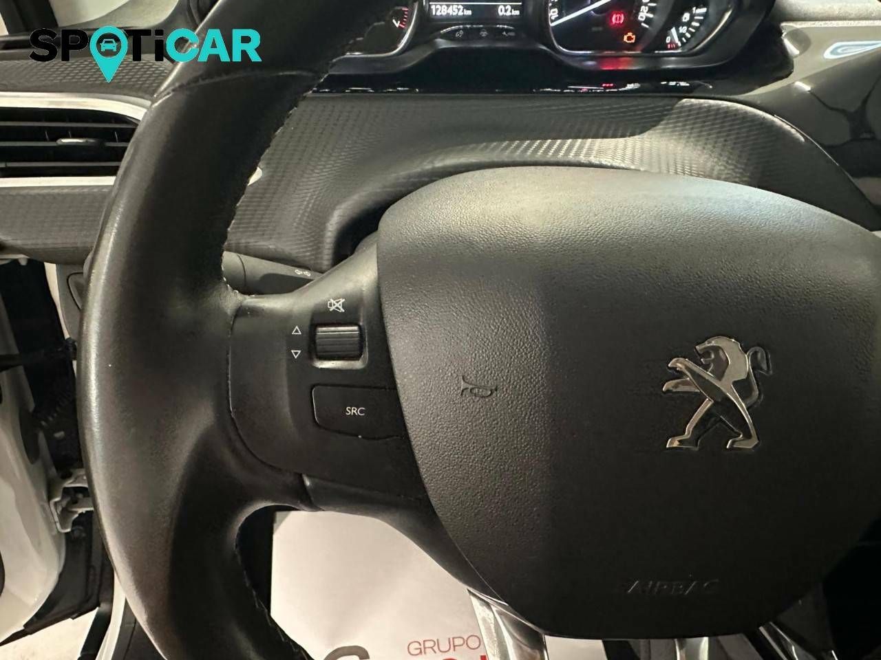 Foto Peugeot 2008 13