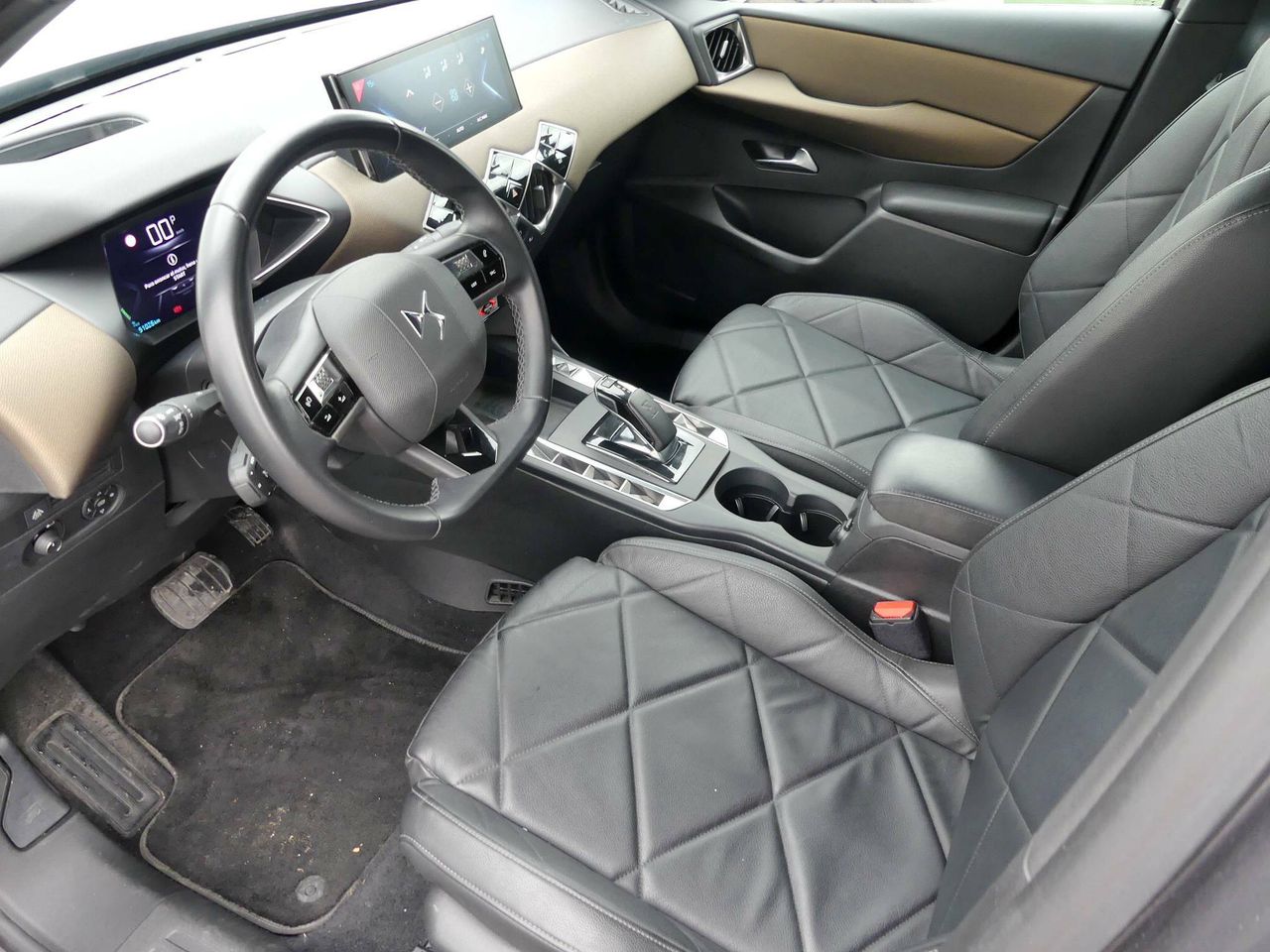 Foto DS Automobiles DS 3 15