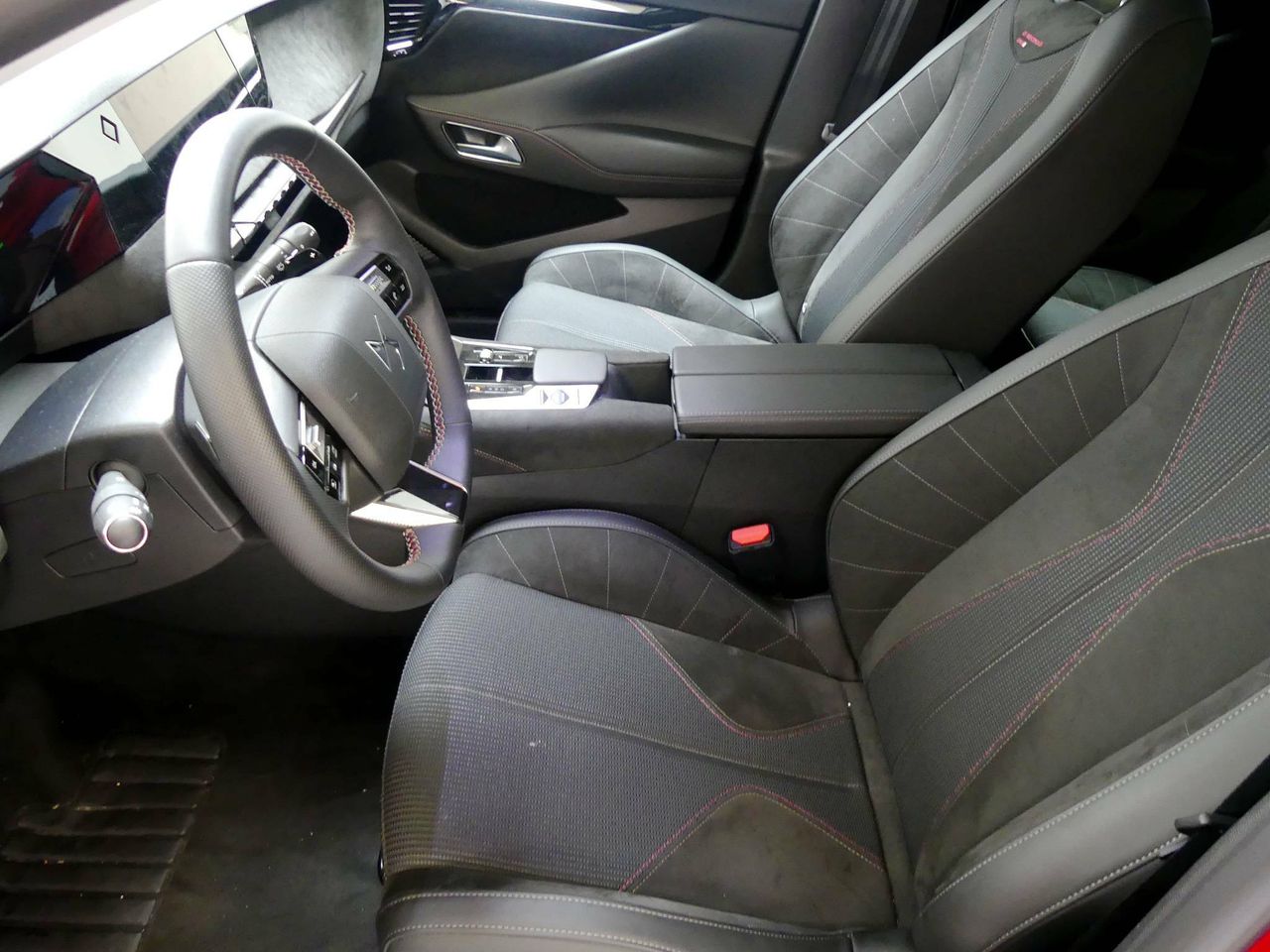 Foto DS Automobiles DS 4 16