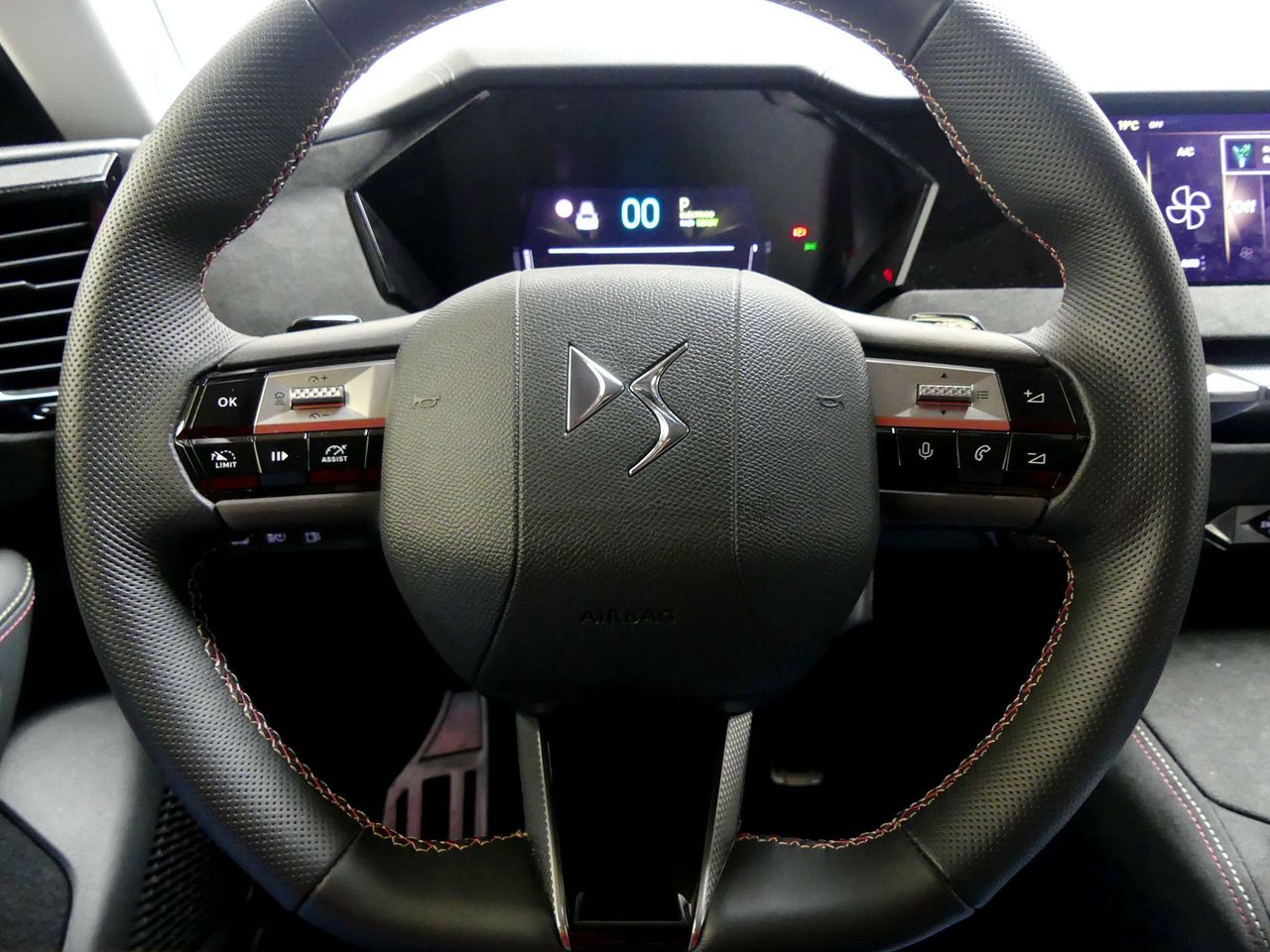 Foto DS Automobiles DS 4 18