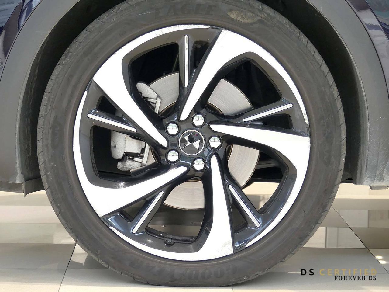 Foto DS Automobiles DS 7 9
