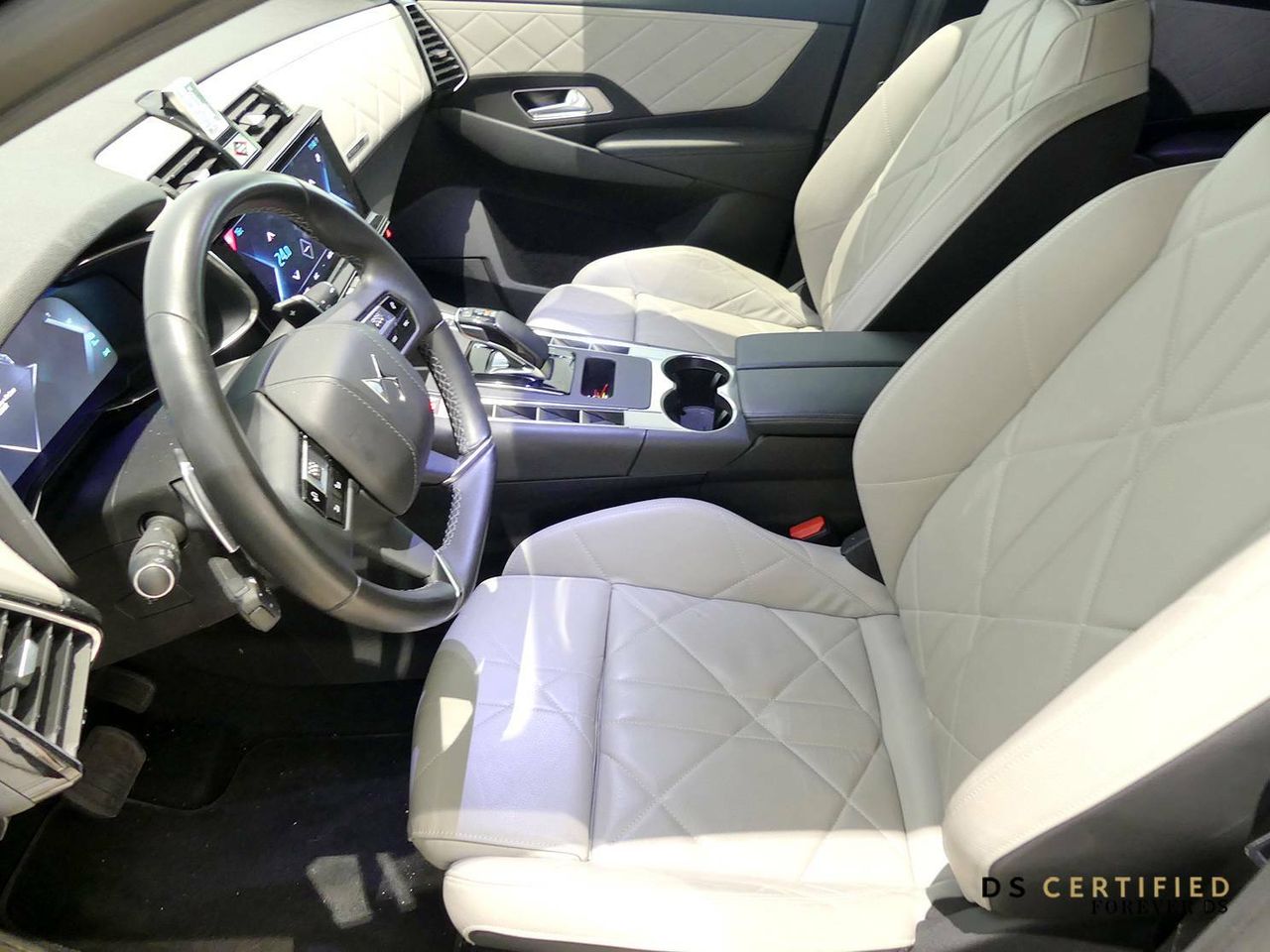 Foto DS Automobiles DS 7 15