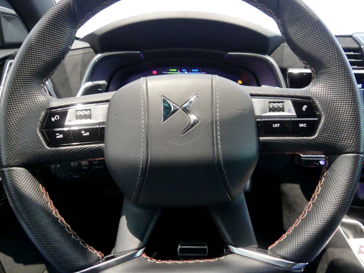 Foto DS Automobiles DS 7 13