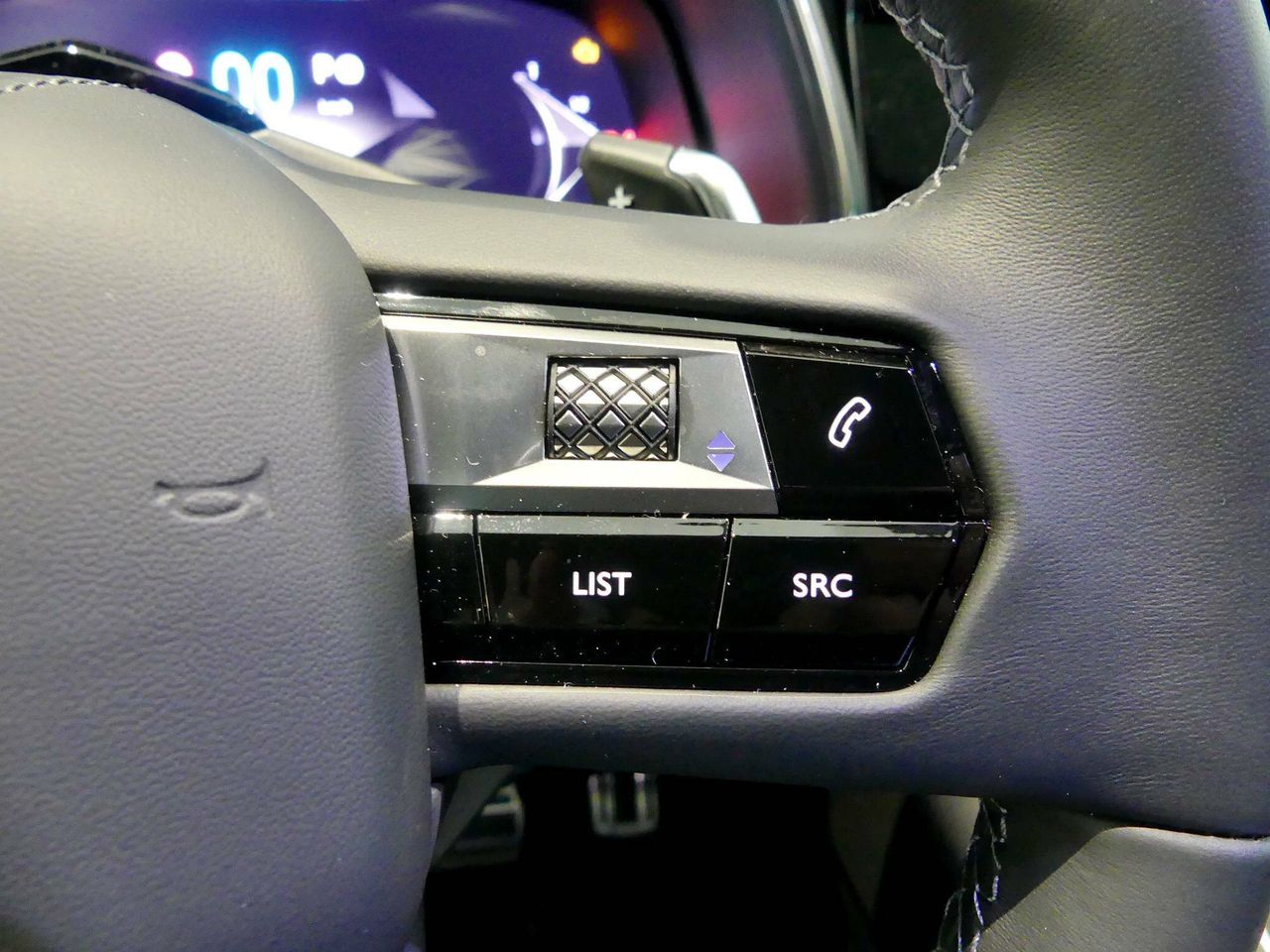 Foto DS Automobiles DS 7 19