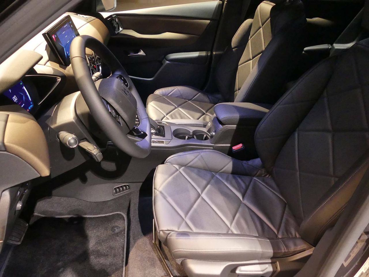 Foto DS Automobiles DS 3 19