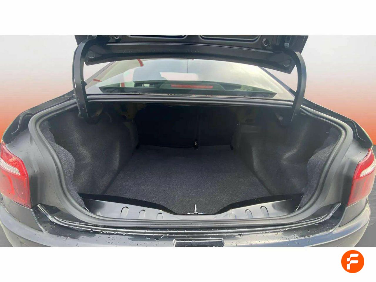 Foto Citroën C-Elysèe 17