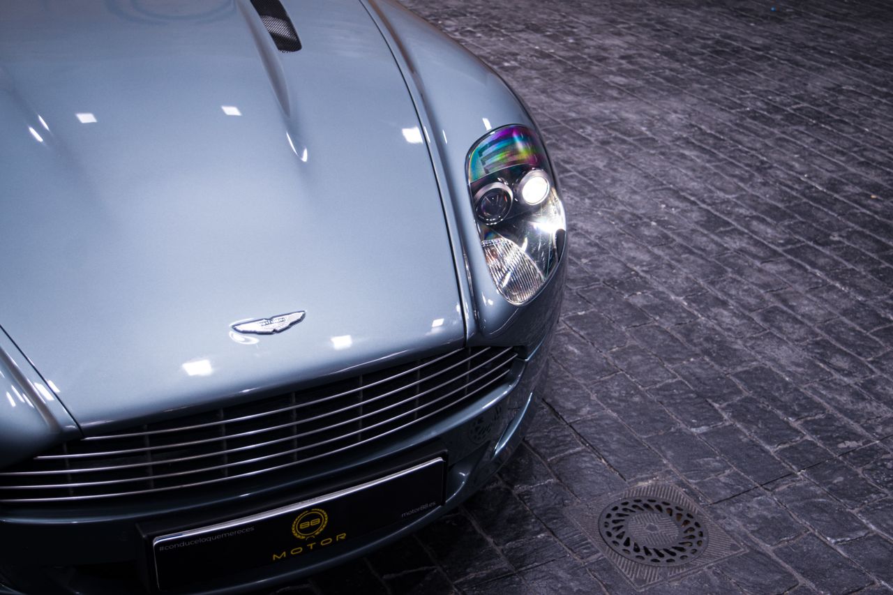 Foto Aston martin DB9 8