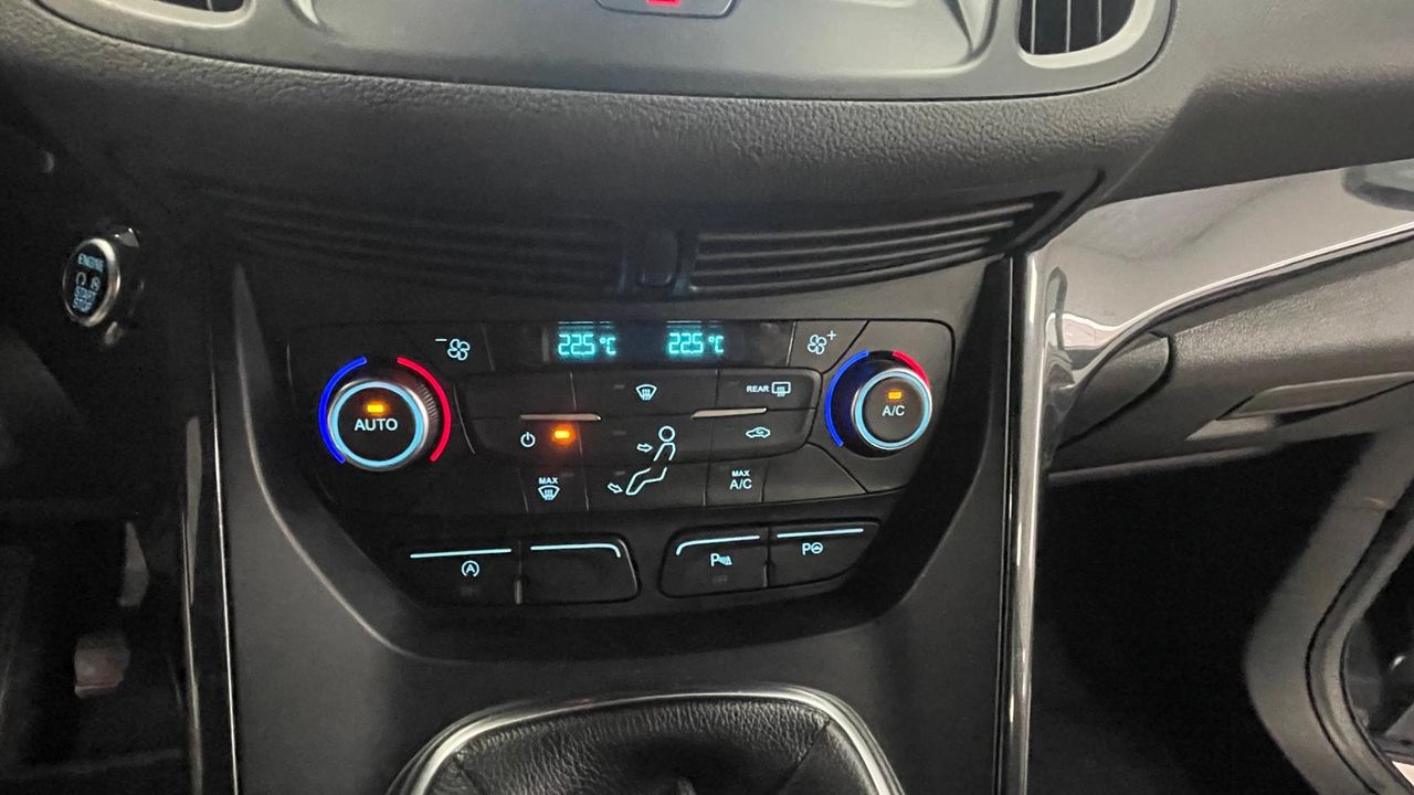 Foto Ford Kuga 15