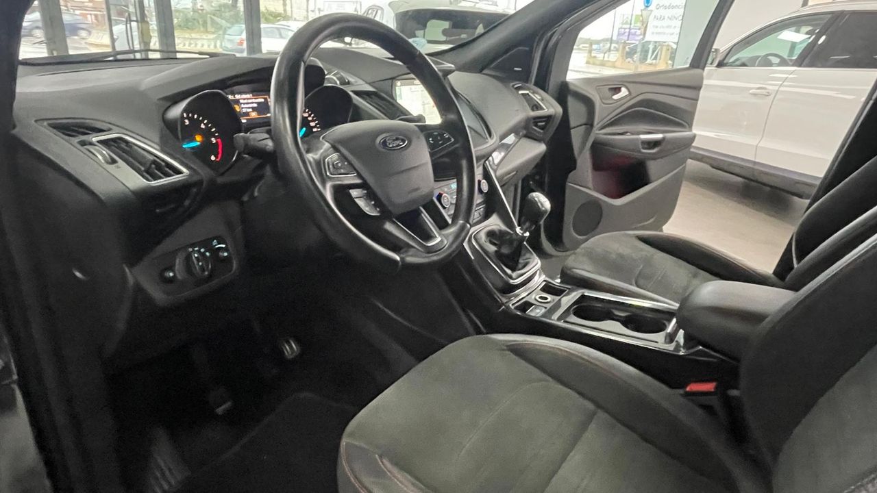 Foto Ford Kuga 28