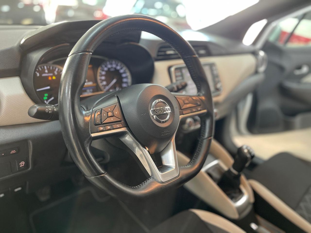 Foto Nissan Micra 16