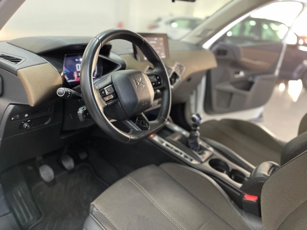 Foto DS Automobiles DS 3 8