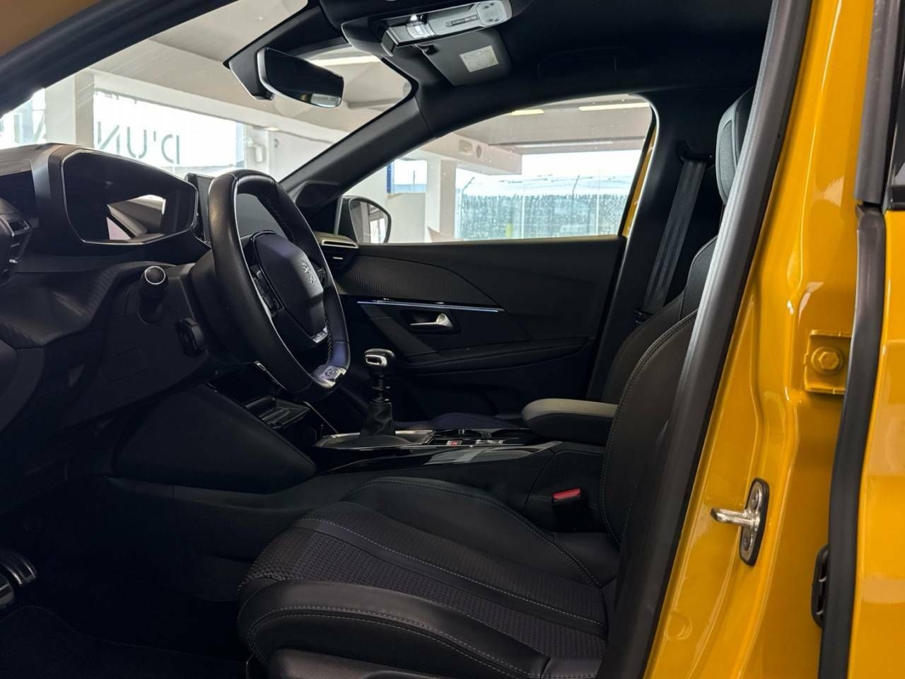 Foto Peugeot 208 13