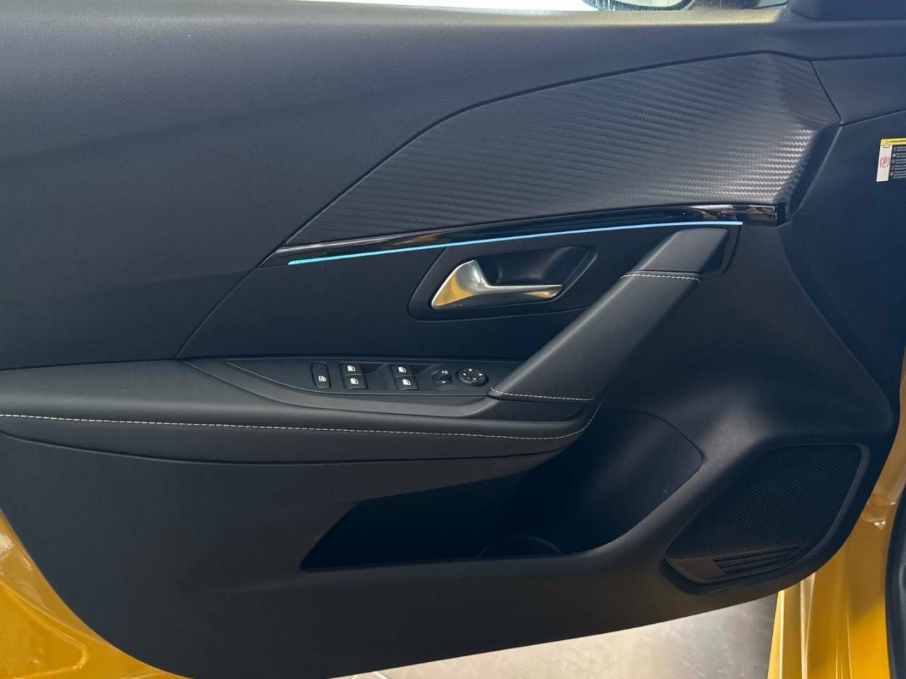 Foto Peugeot 208 19