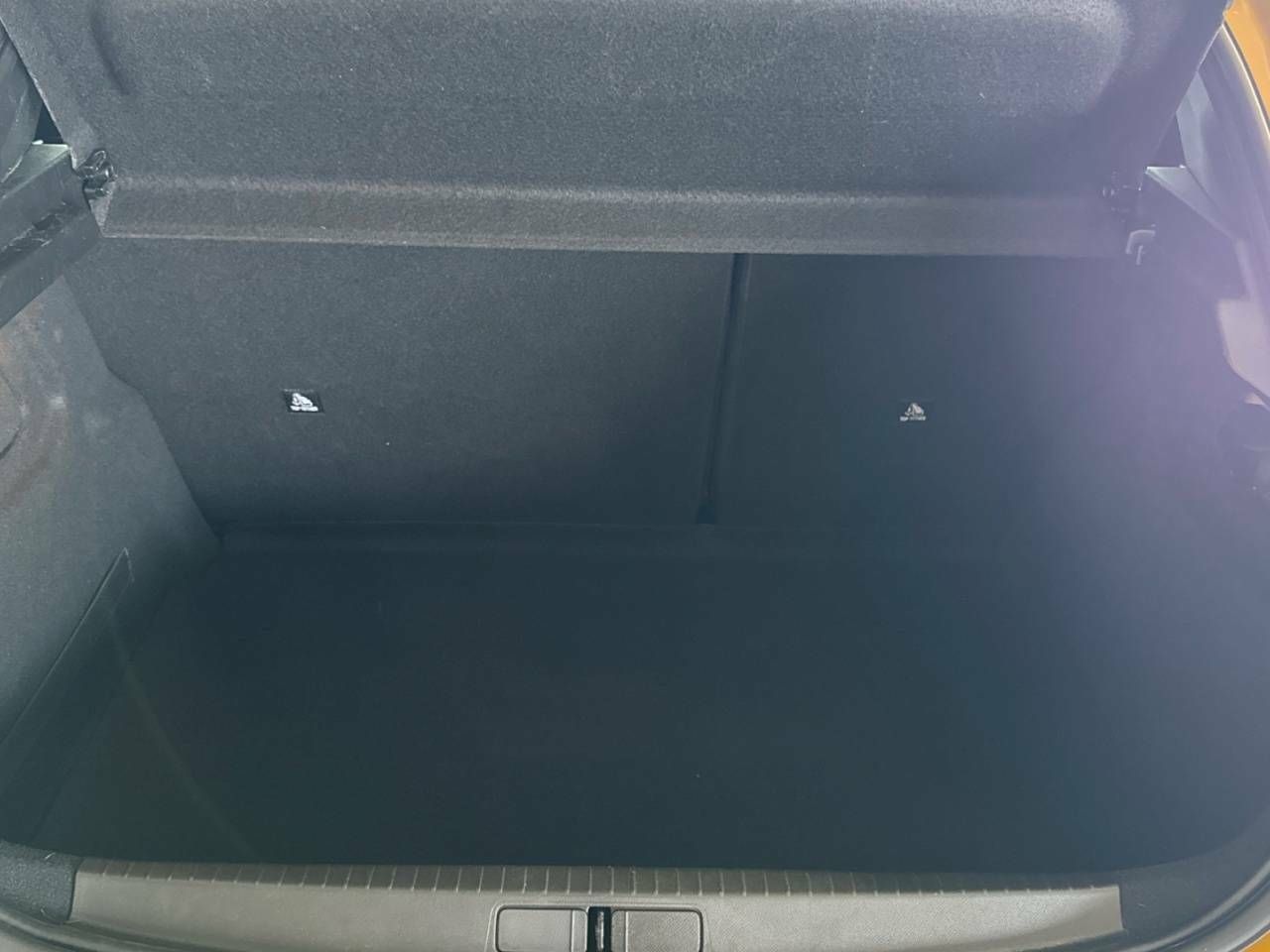 Foto Peugeot 208 23