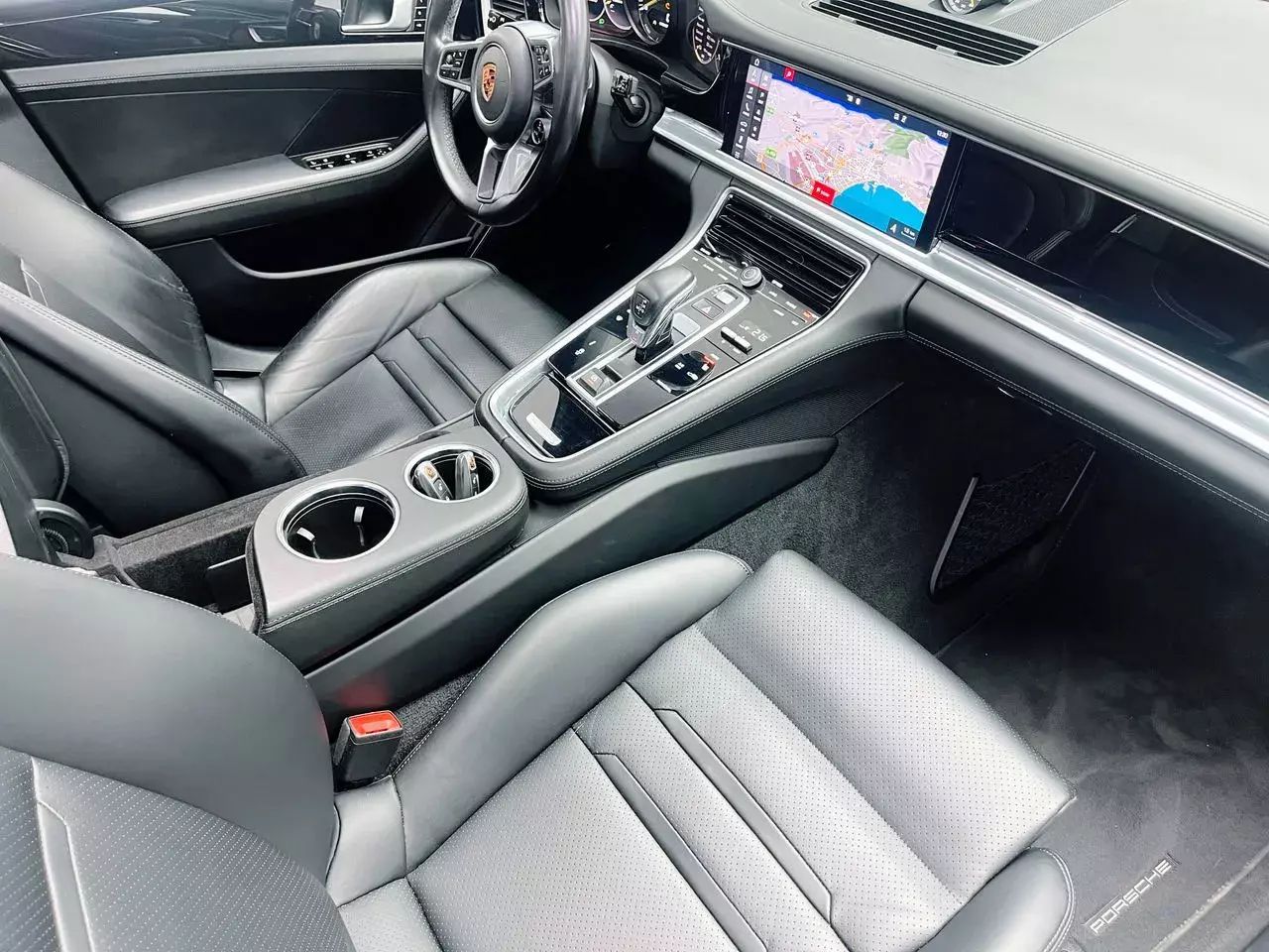 Foto Porsche Panamera 25