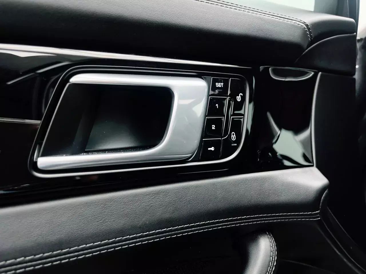 Foto Porsche Panamera 30