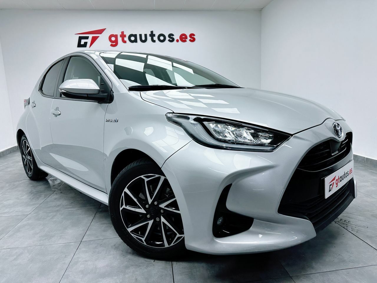 Foto Toyota Yaris 16