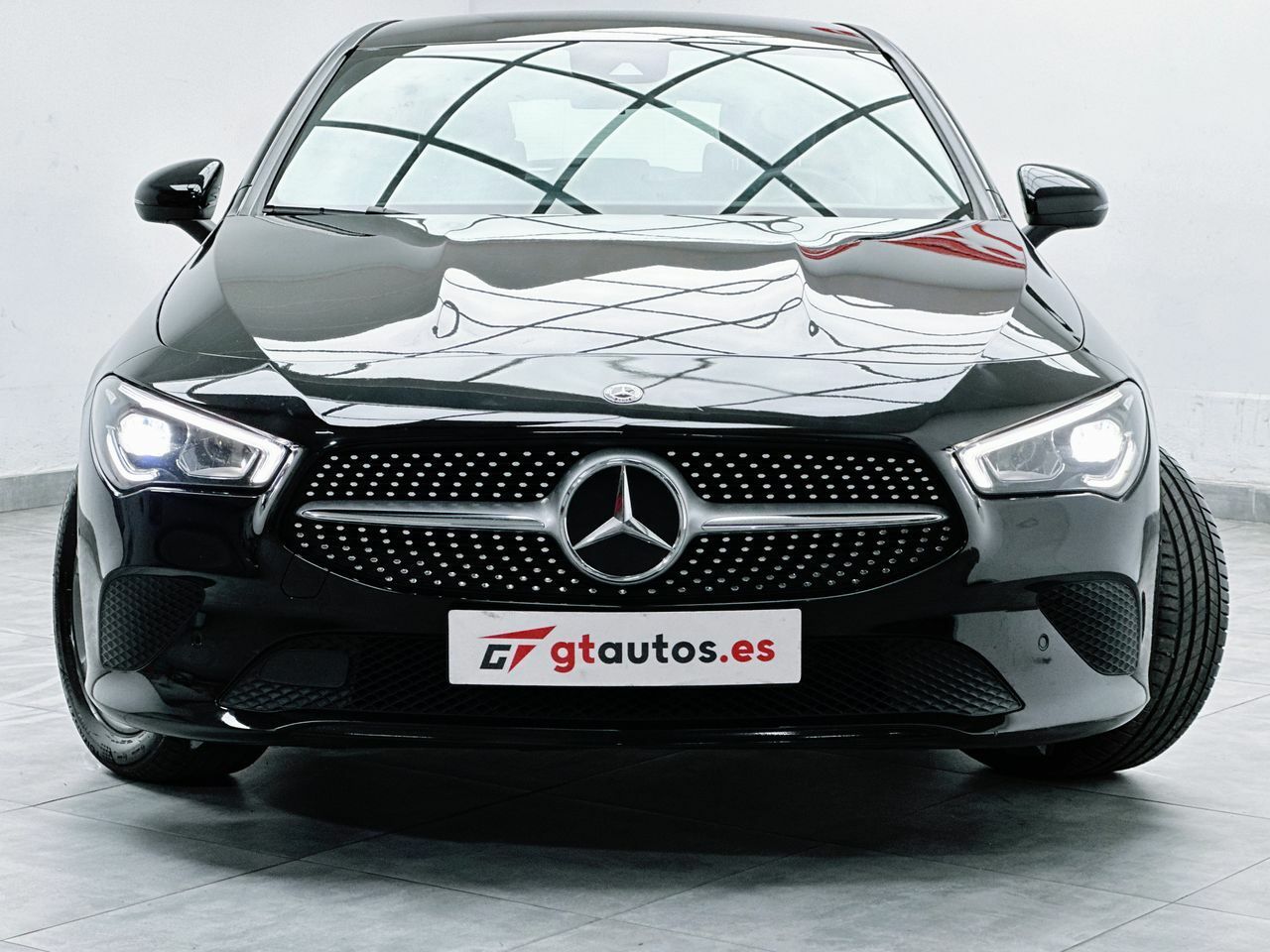 Foto Mercedes-Benz Clase CLA 24