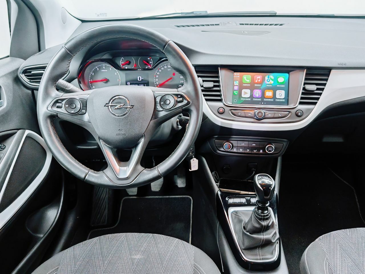 Foto Opel Crossland X 2