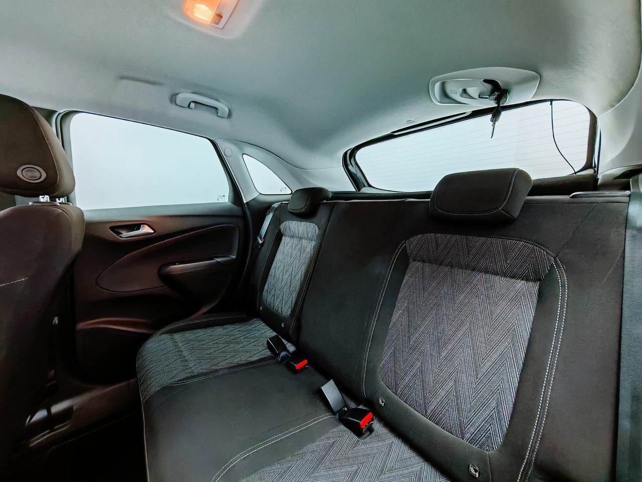 Foto Opel Crossland X 21